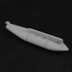 Ventral 300. gal for F-16 (With centerline pylon) - 1:32
