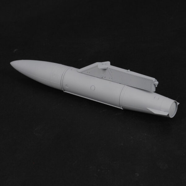 370 gal. for F-16 (Set of two with pylons) - 1:72
